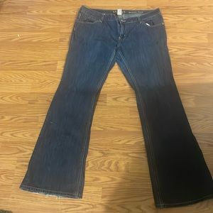 Arizona size 15 long non distressed jeans